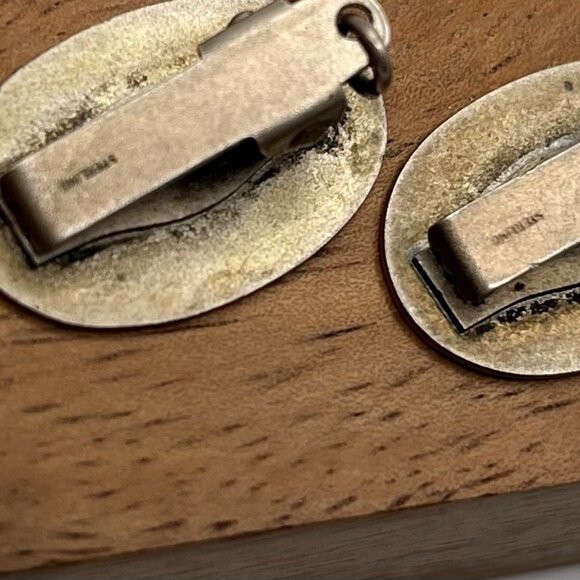 Vintage 40s Sterling Silver Sweater Monogram A•B Engraved Oval Cardigan Clip - Picture 4 of 5